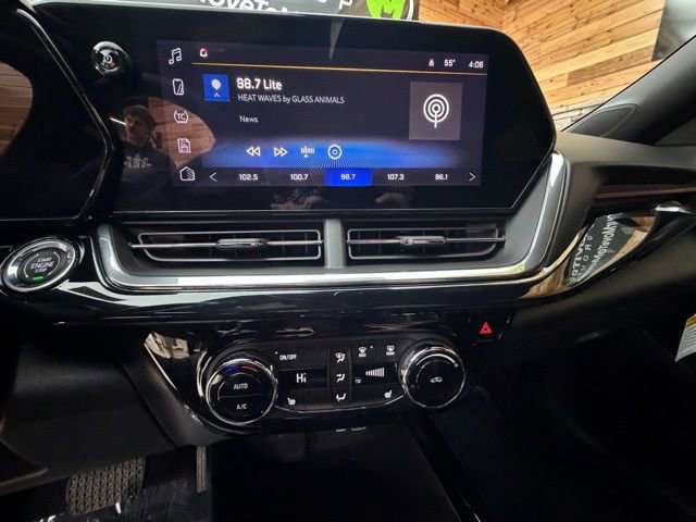 Used 2024 Chevrolet Trax RS w/ Driver Confidence Package image 18