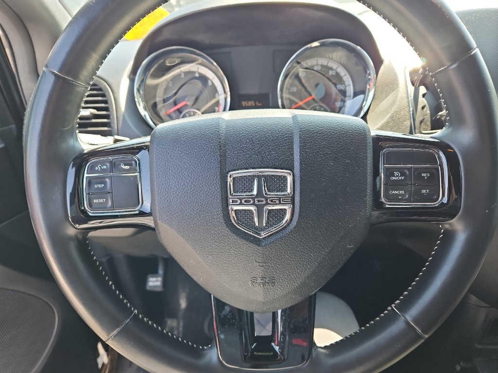Used 2018 Dodge Grand Caravan SE FWD image 10