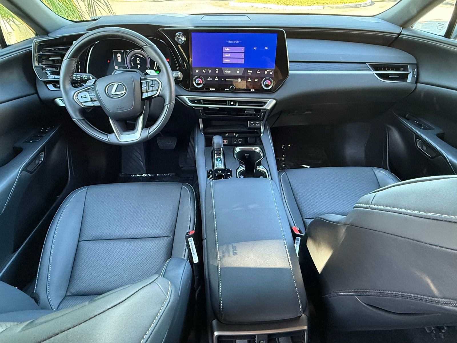 Used 2024 Lexus RX 350h 350h image 32