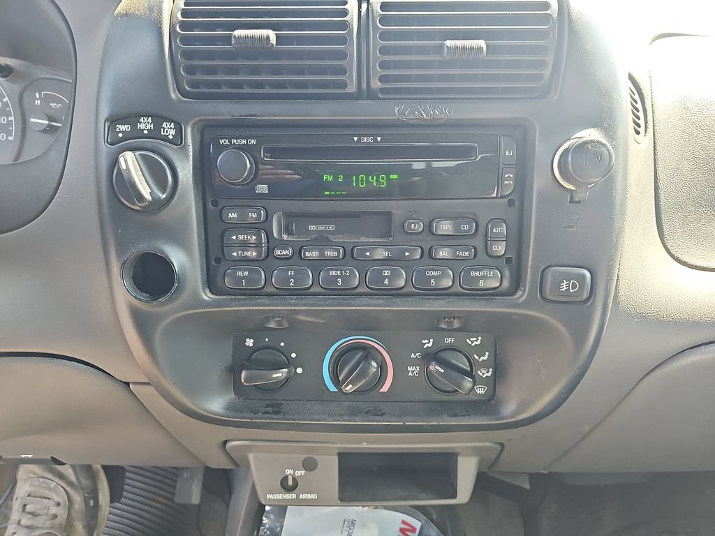 Used 2000 Ford Ranger XL AWD/4WD image 23