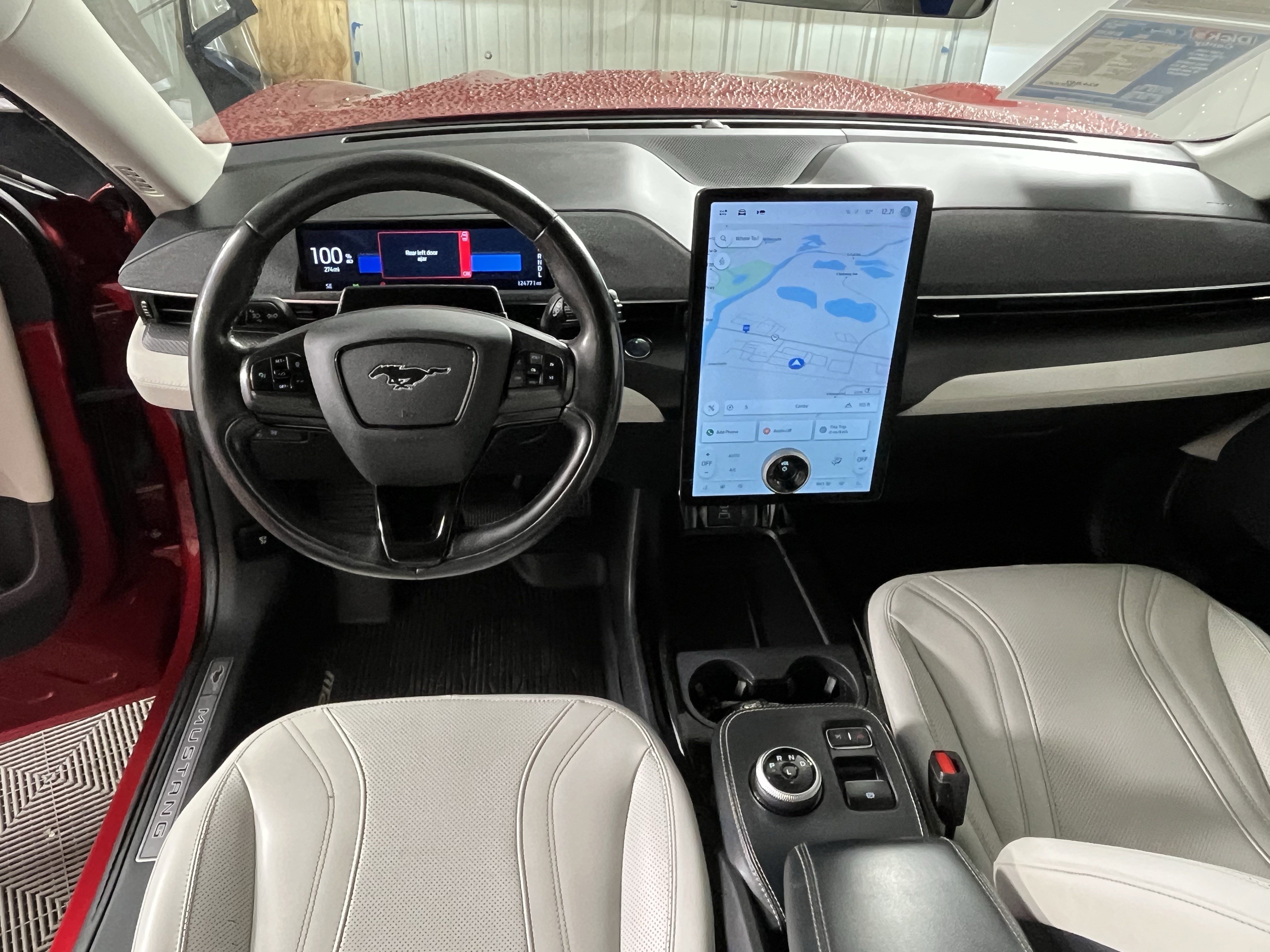 Used 2021 Ford Mustang Mach-E Premium image 11