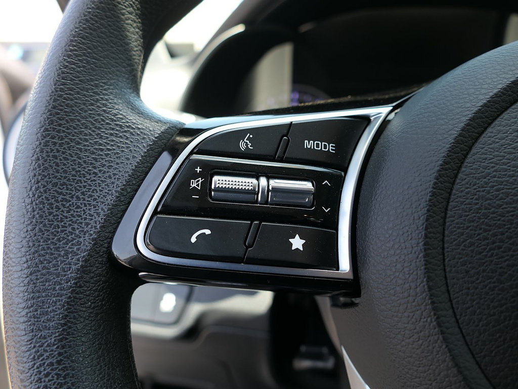 Used 2023 Kia Forte LXS w/ LXS Technology Package FWD image 14