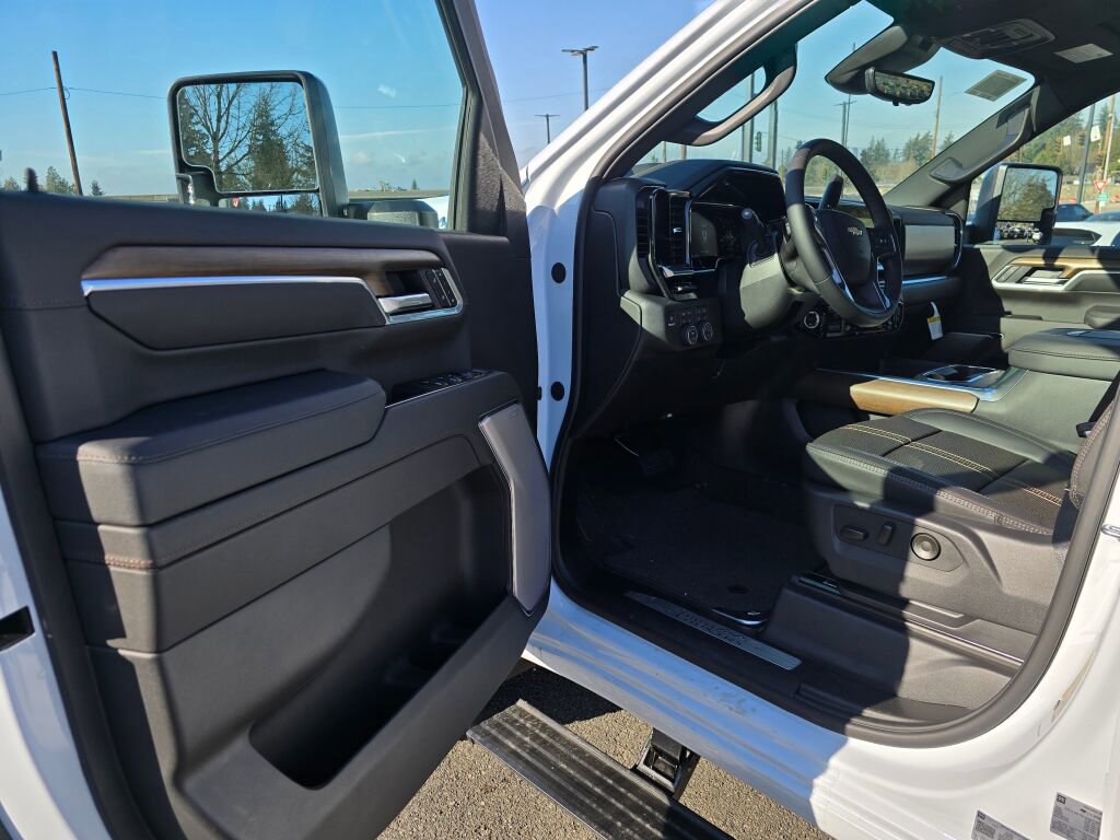 New 2026 Chevrolet Silverado 2500 High Country w/ High Country Premium Package AWD/4WD image 22