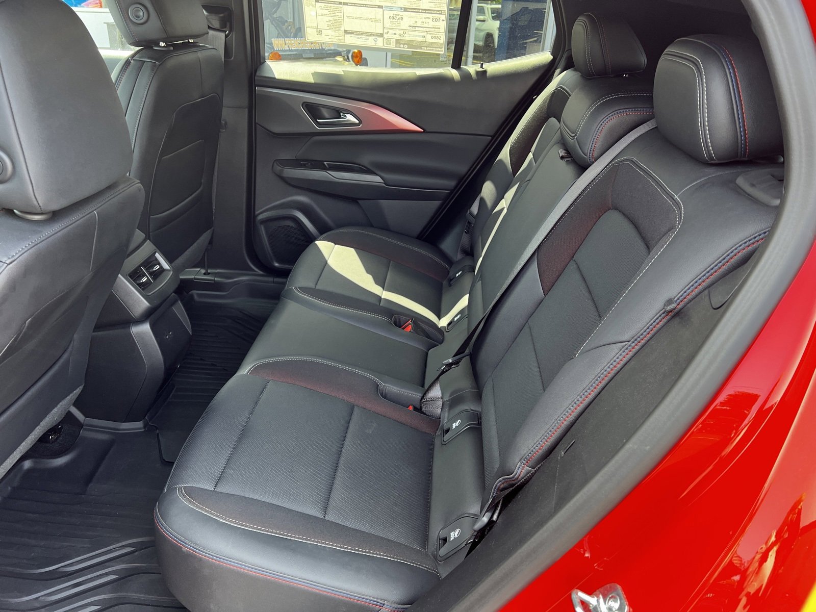 Used 2025 Chevrolet Equinox EV RS image 8