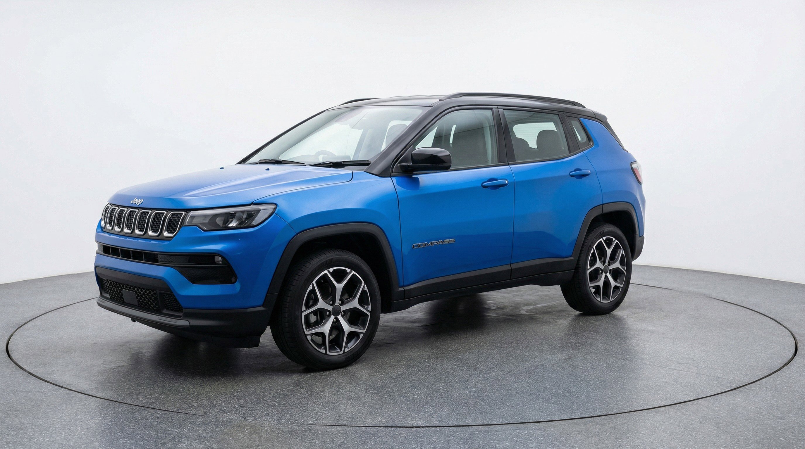 Used 2025 Jeep Compass Limited AWD/4WD image 3