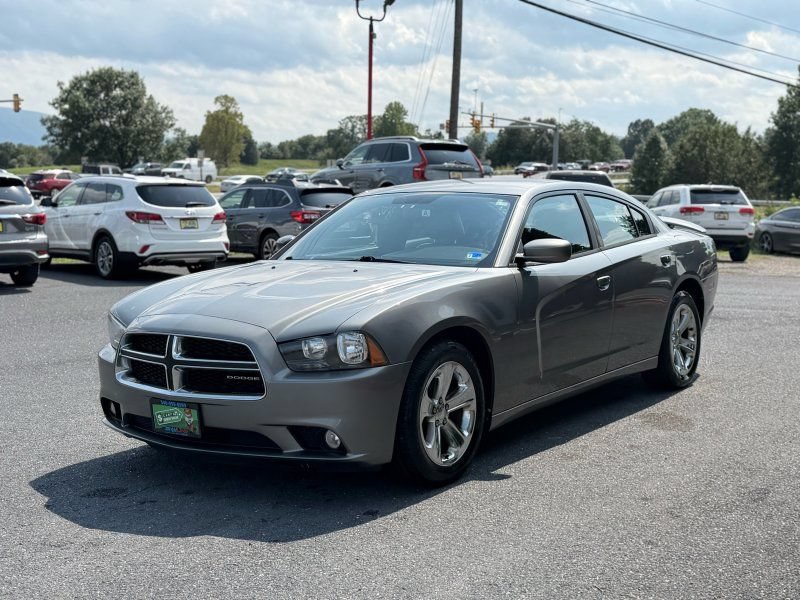Used 2012 Dodge Charger SXT Plus RWD image 2