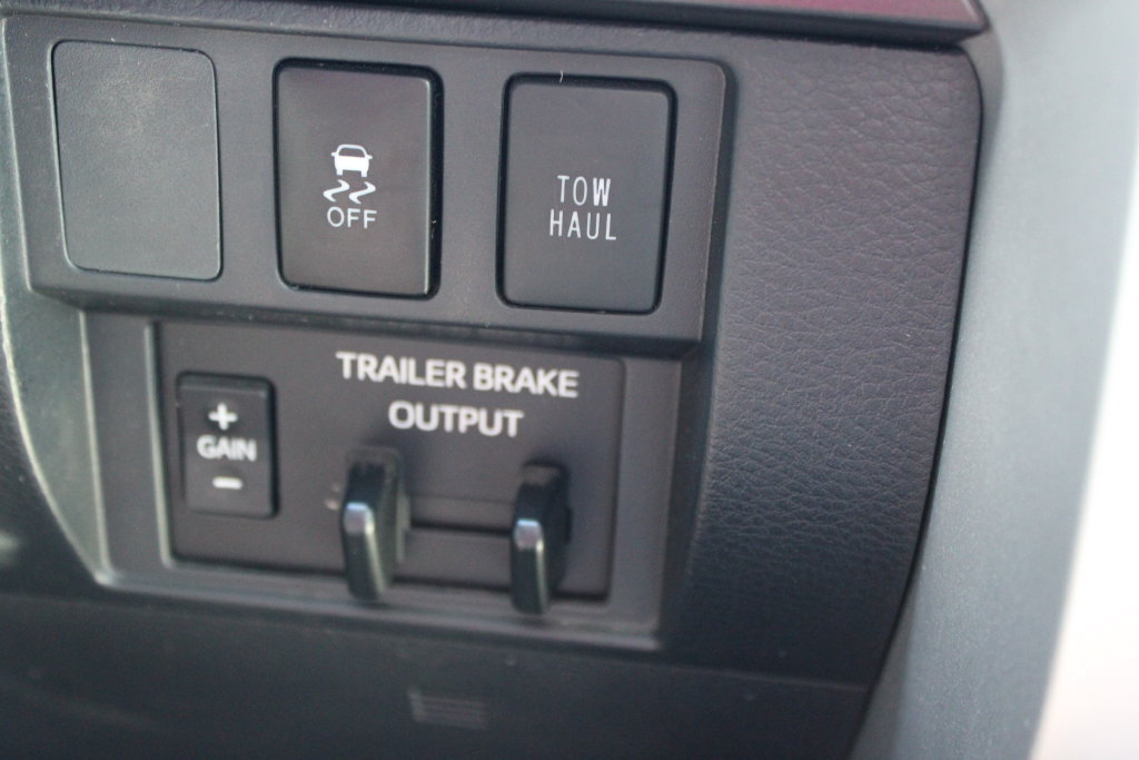 Used 2019 Toyota Tundra SR5 w/ SR5 Upgrade Package AWD/4WD image 44
