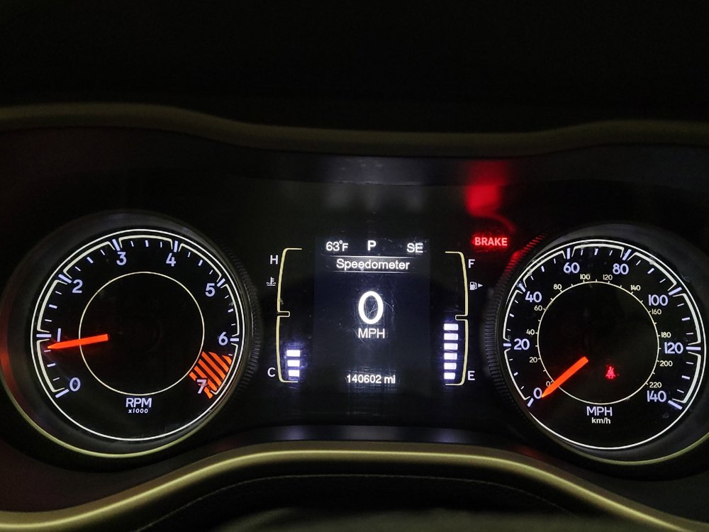 Used 2015 Toyota Camry LE FWD image 23