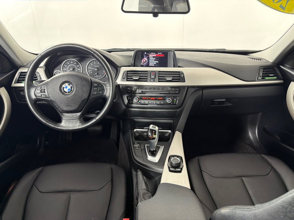 Used 2015 BMW 320i xDrive Sedan AWD/4WD image 25