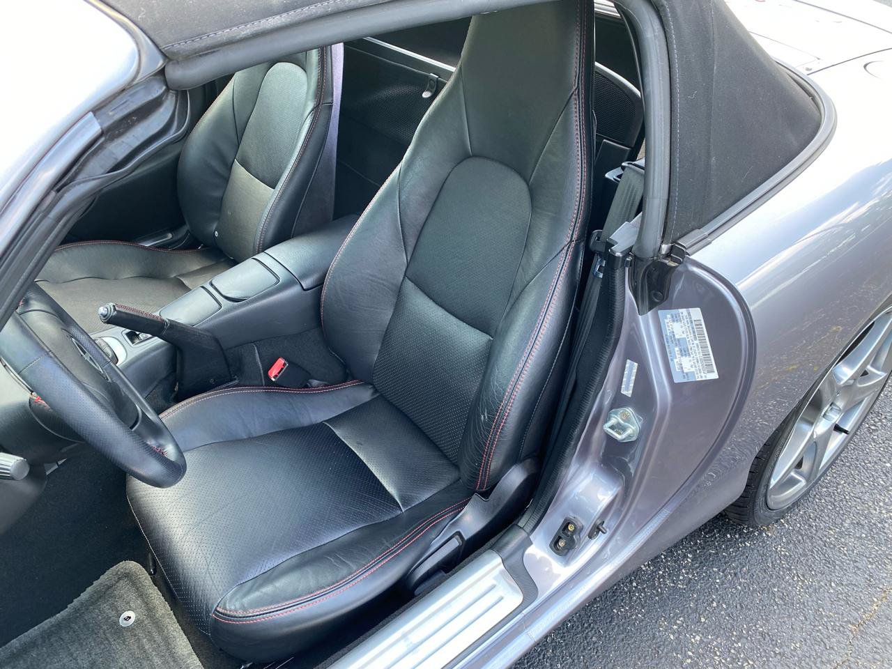 Used 2004 MAZDA MX-5 Miata MAZDASPEED w/ Grand Touring Pkg RWD image 25