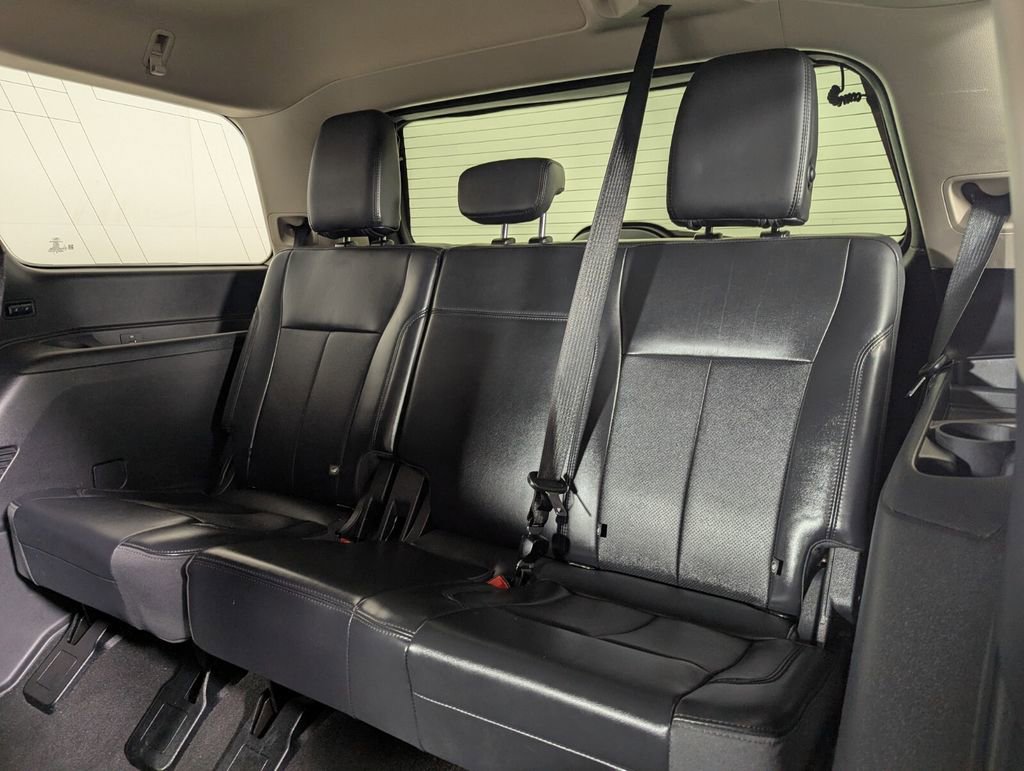 Used 2024 Ford Expedition XLT image 24