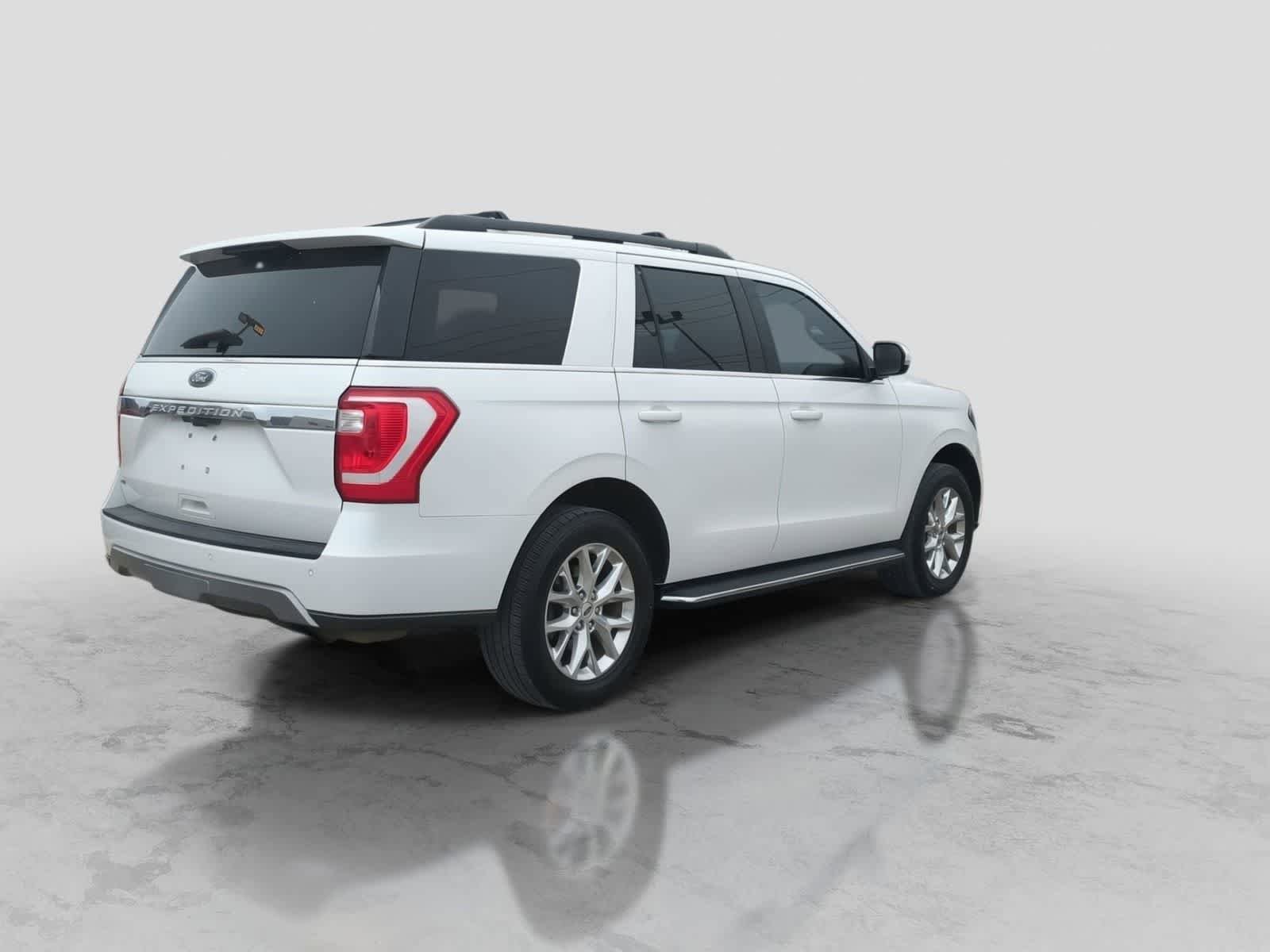 Used 2021 Ford Expedition XLT AWD/4WD image 8