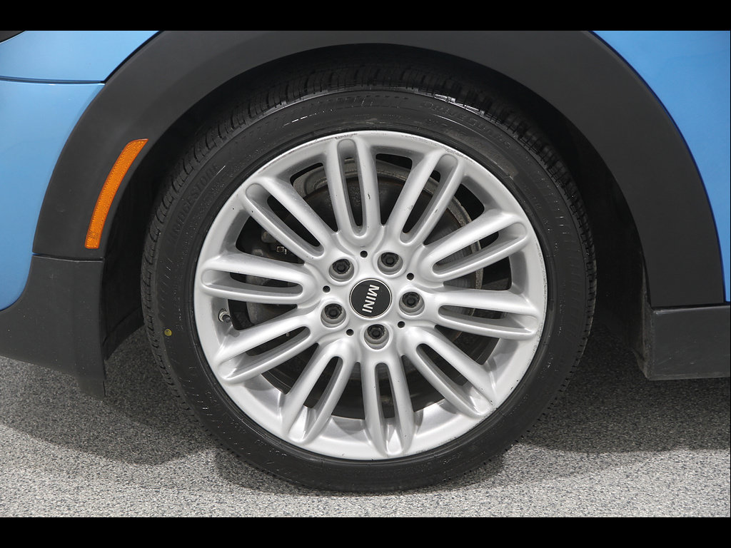 Used 2019 MINI Cooper S w/ Premium Package FWD image 21