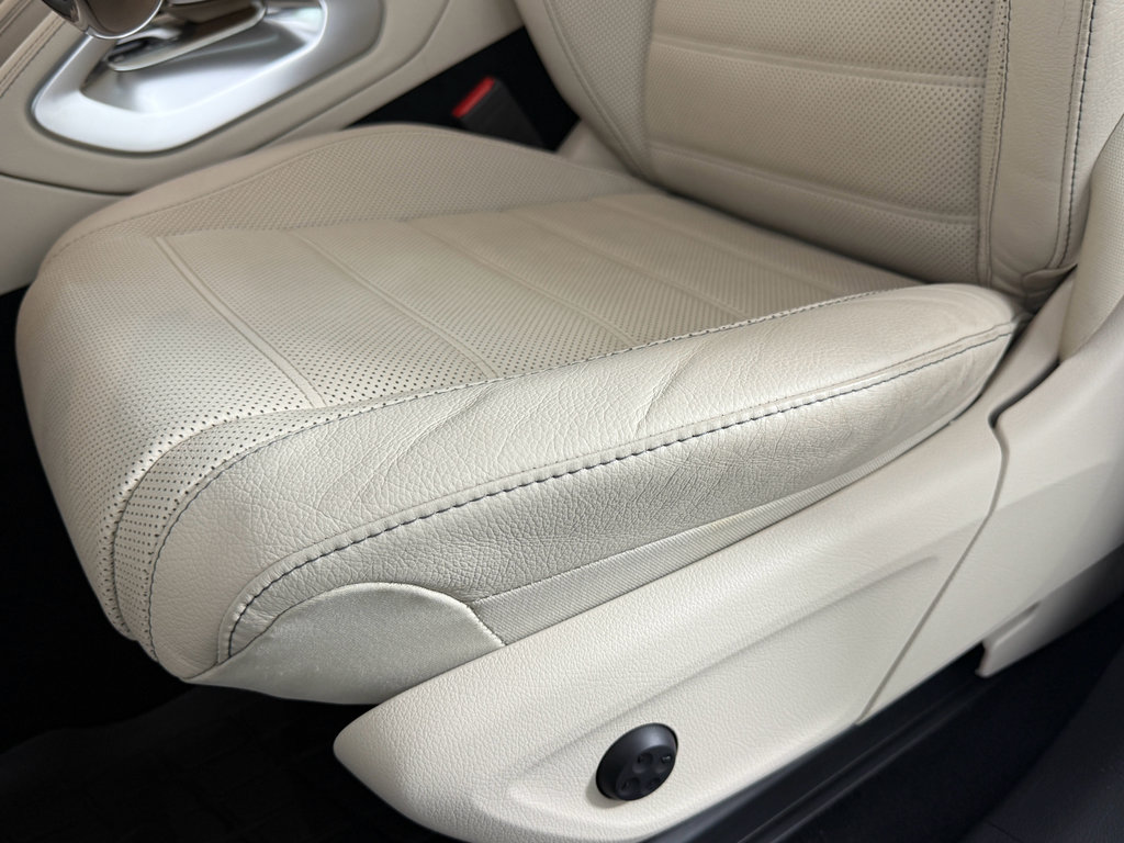 Used 2021 Mercedes-Benz GLE 450 4MATIC image 21