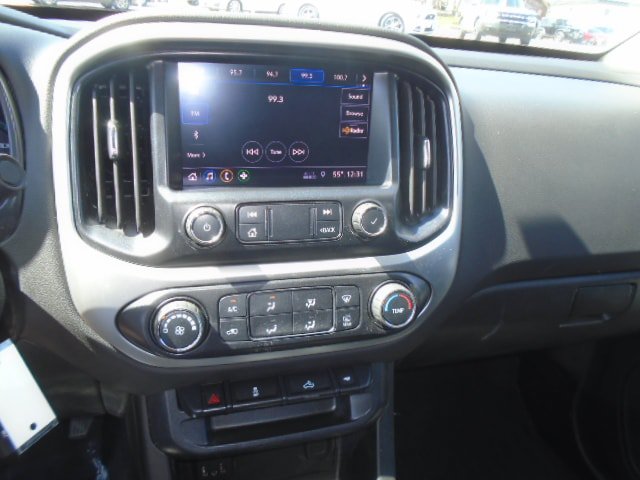 Used 2020 Chevrolet Colorado LT w/ LT Convenience Package AWD/4WD image 15