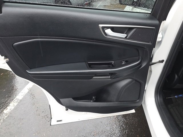 Used 2015 Ford Edge SEL w/ Equipment Group 201A image 26