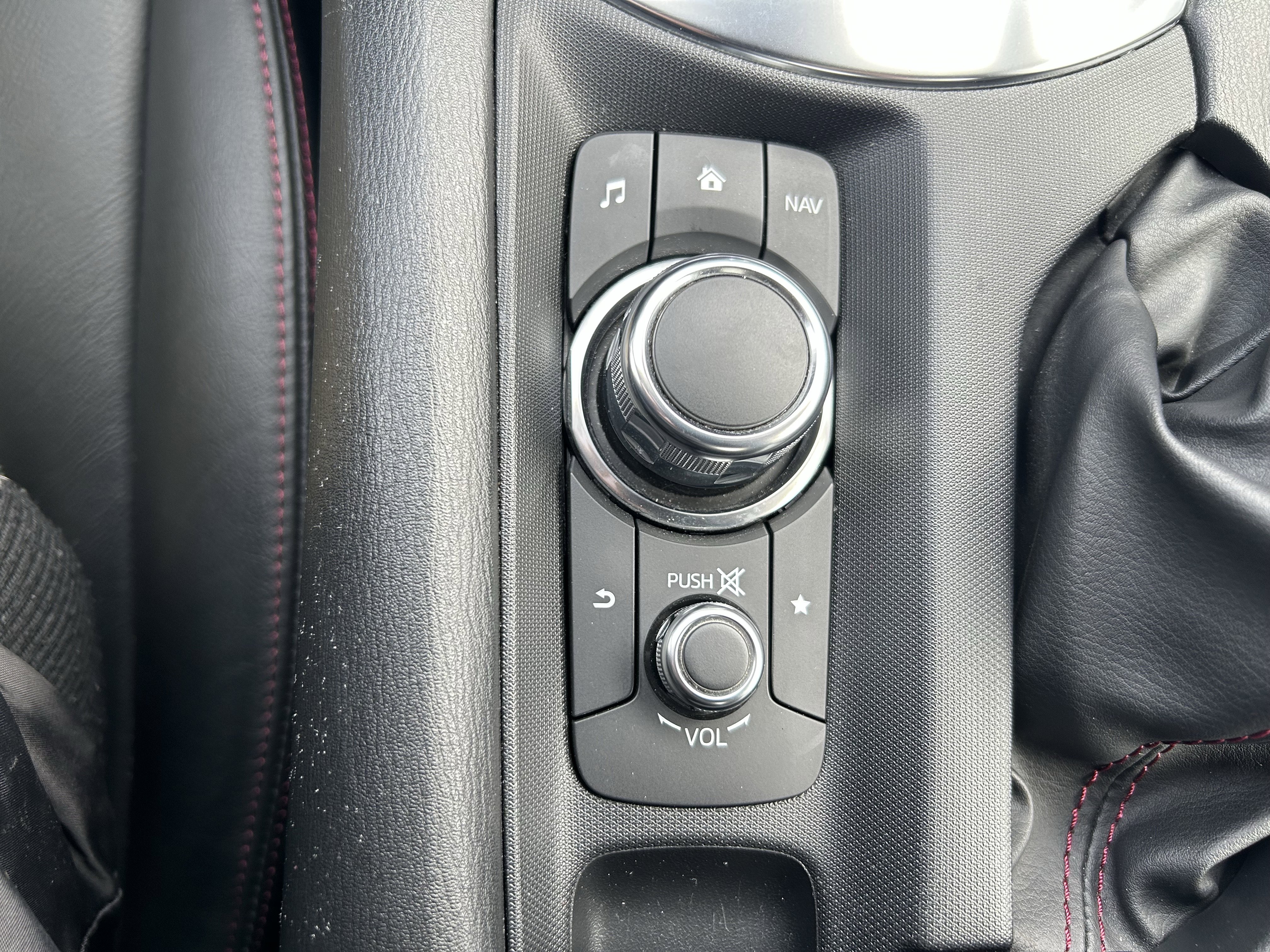 Used 2017 MAZDA MX-5 Miata RF Grand Touring image 16