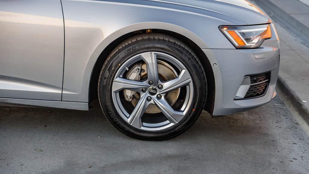 Used 2024 Audi A6 Premium Plus image 10