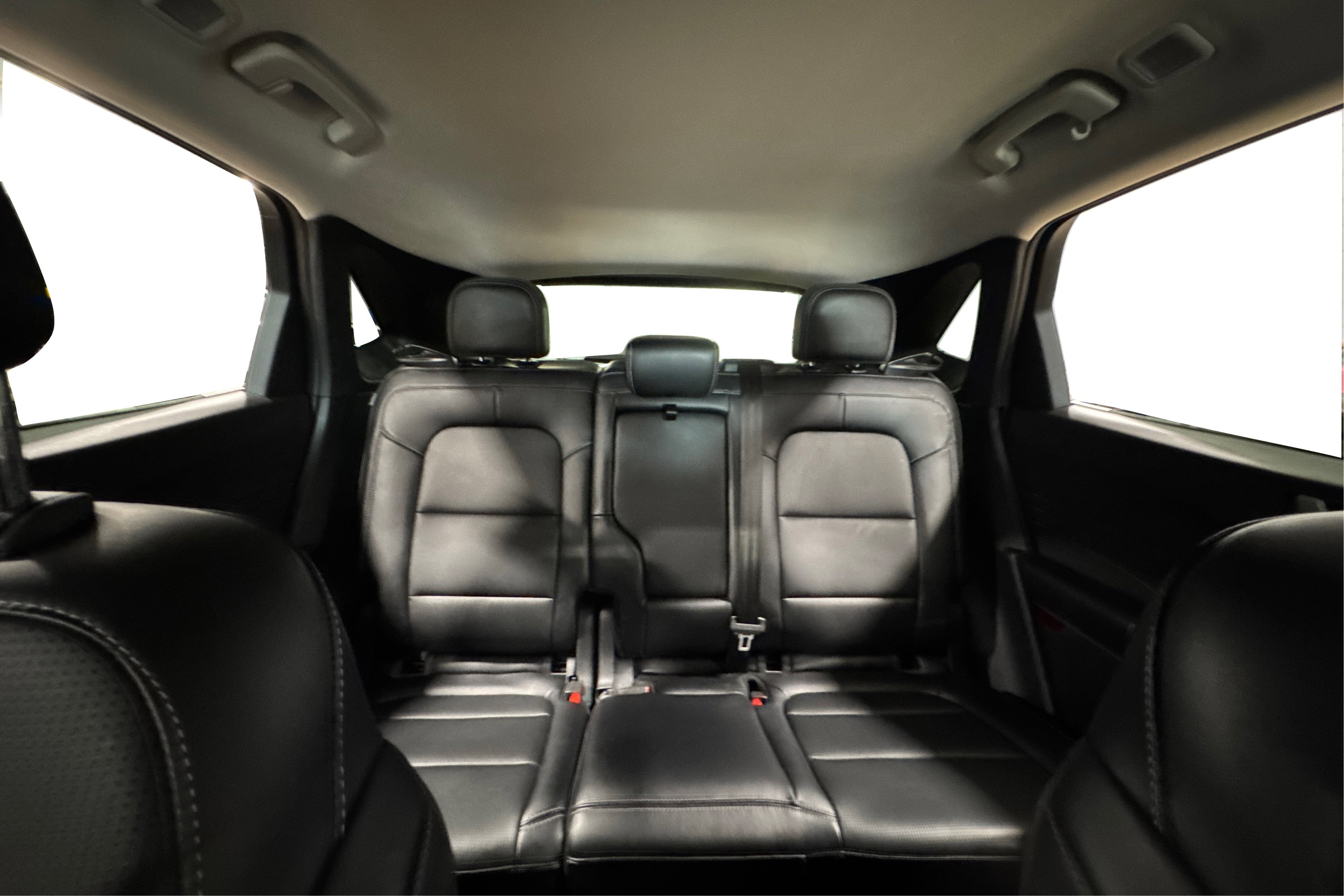 Used 2025 Ford Escape Platinum AWD/4WD image 45