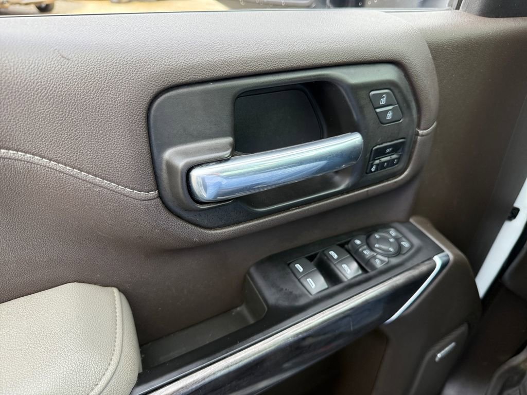 Used 2023 Chevrolet Silverado 2500 LTZ w/ LTZ Premium Package image 21