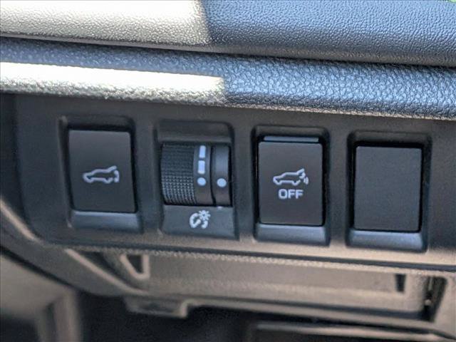 Used 2025 Subaru Outback Onyx Edition AWD/4WD image 14