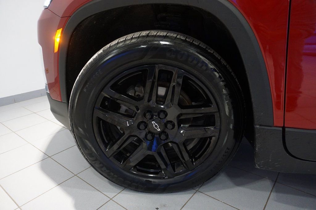 Certified 2023 Chevrolet Traverse LT w/ Rear Camera Mirror Package image 30