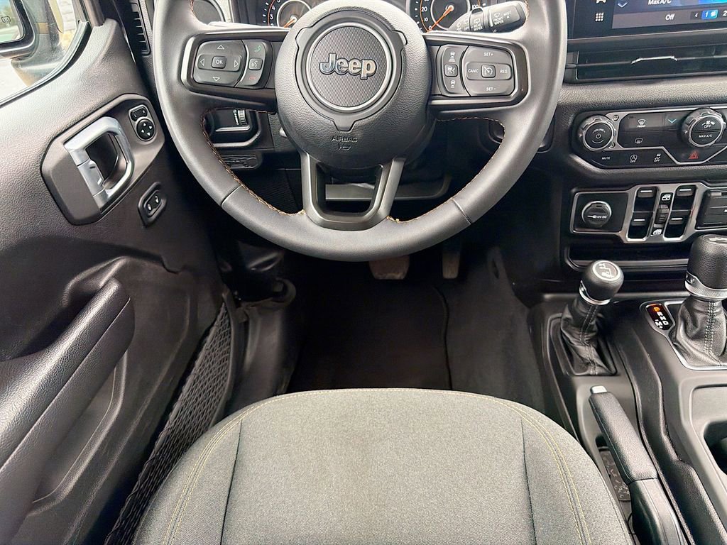 Used 2024 Jeep Wrangler Sport S image 16