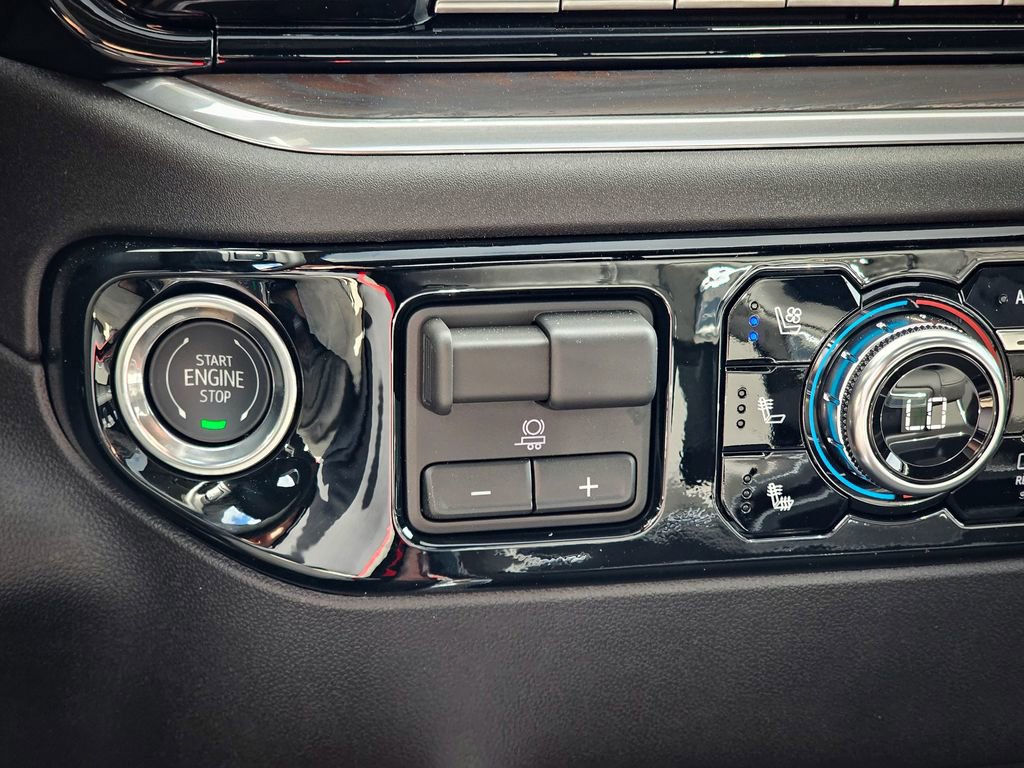 New 2026 GMC Sierra 2500 SLT w/ SLT Premium Package image 30