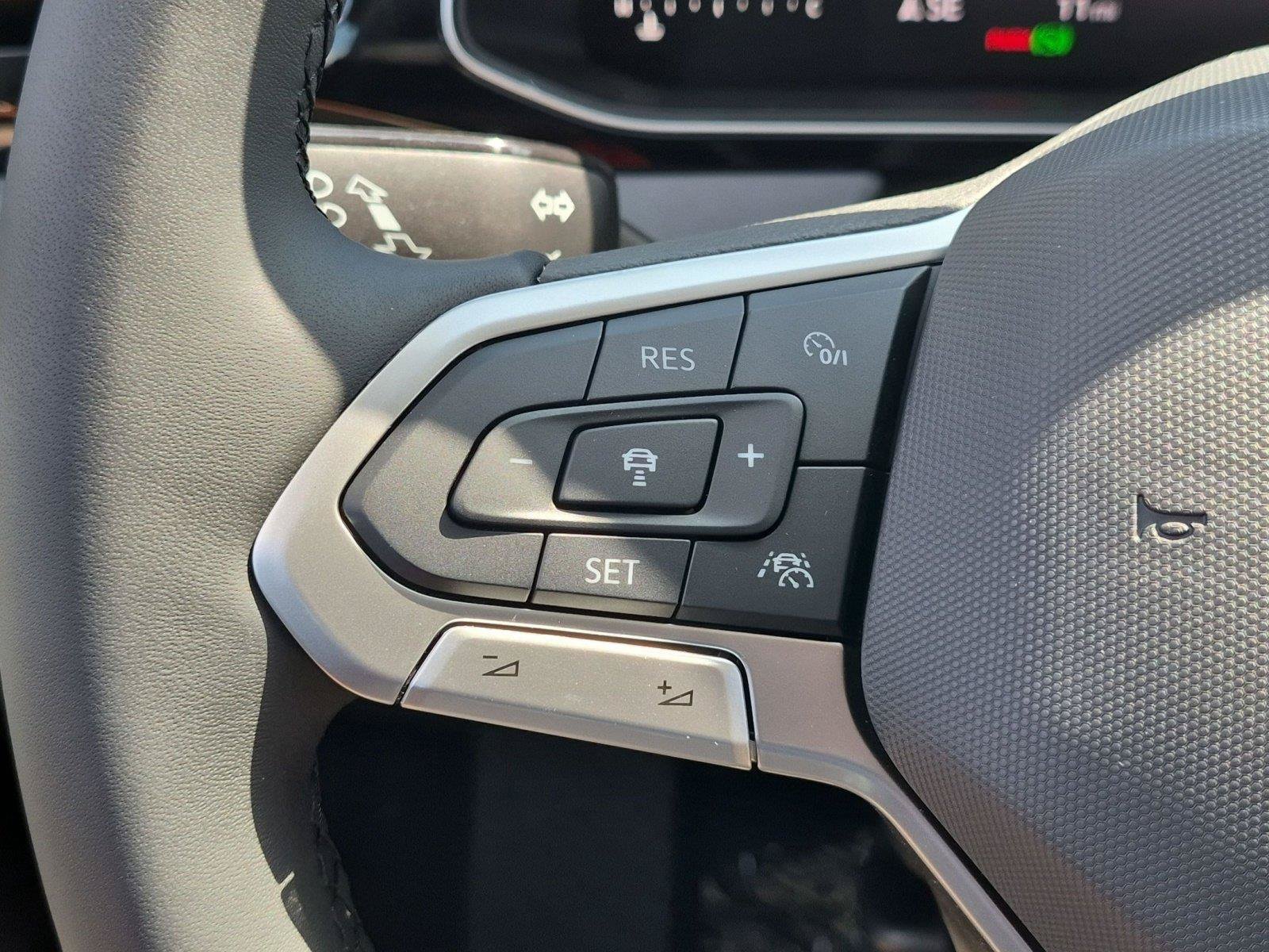 New 2027 Volkswagen Jetta SE FWD image 27