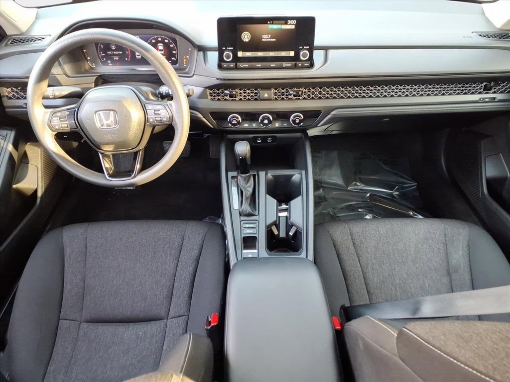Used 2023 Honda Accord LX image 14