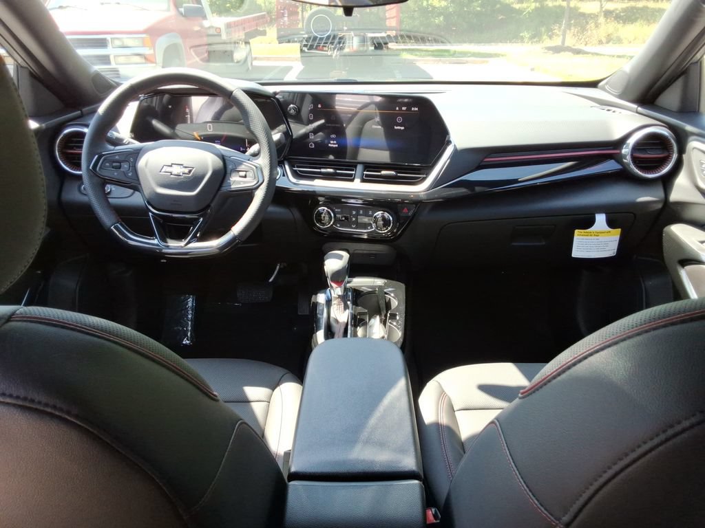 New 2026 Chevrolet Trax RS w/ Sunroof Package FWD image 18