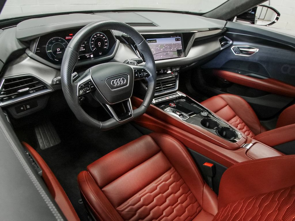 Used 2024 Audi e-tron GT Prestige AWD/4WD image 12