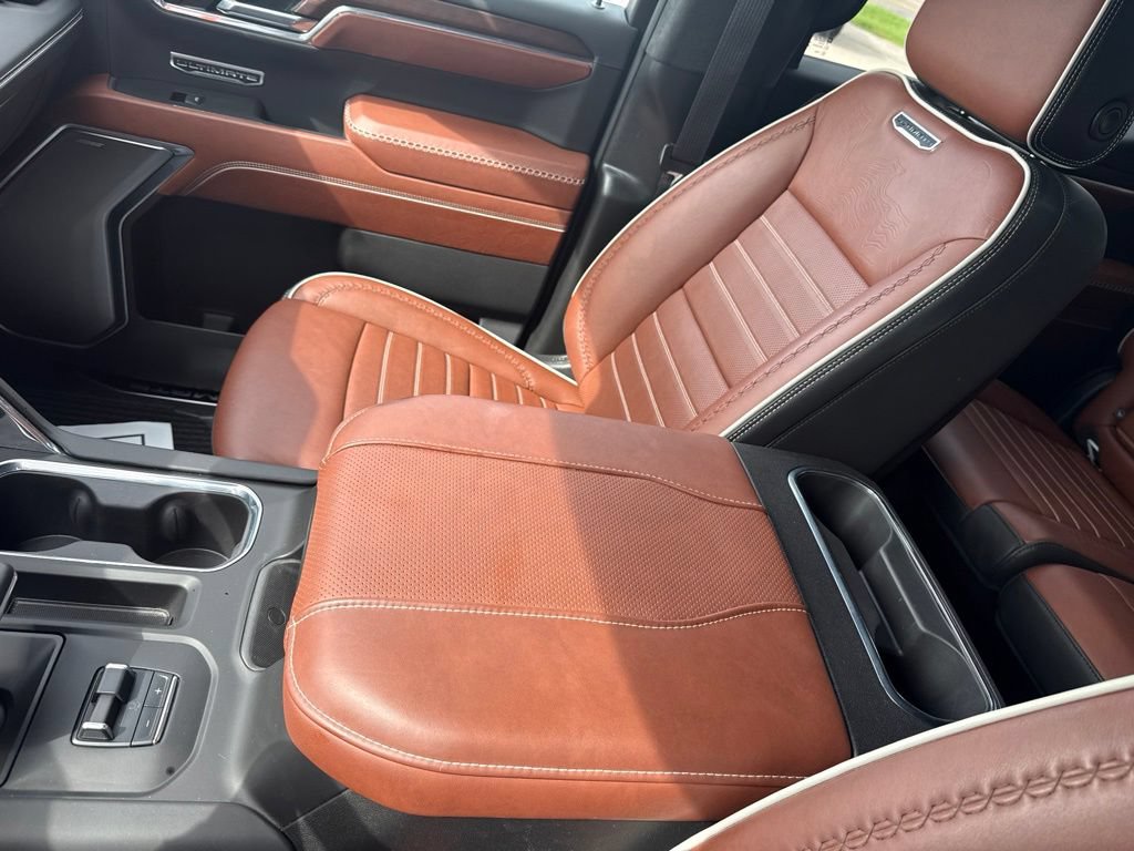 Used 2024 GMC Sierra 1500 Denali Ultimate AWD/4WD image 43