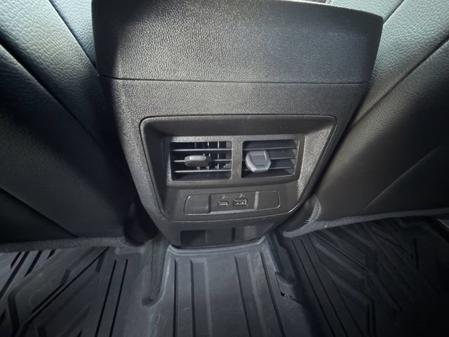 Used 2023 GMC Canyon Denali w/ Denali Black Edition AWD/4WD image 31