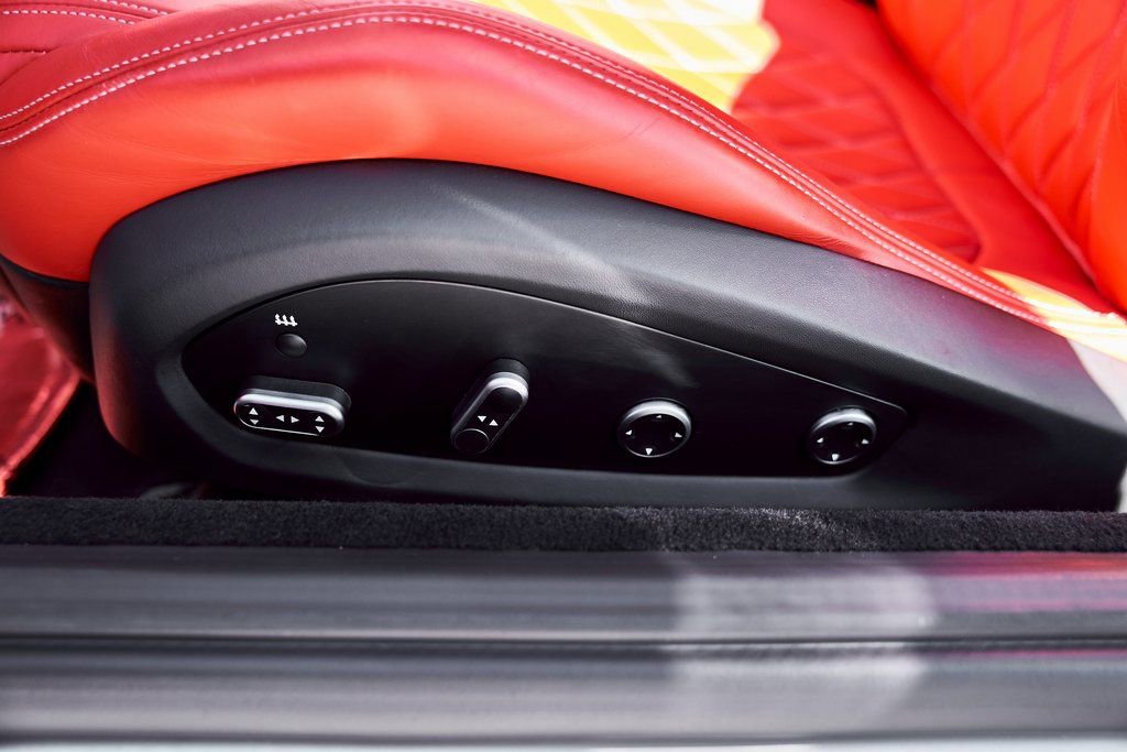 Used 2020 Ferrari GTC4Lusso AWD/4WD image 42