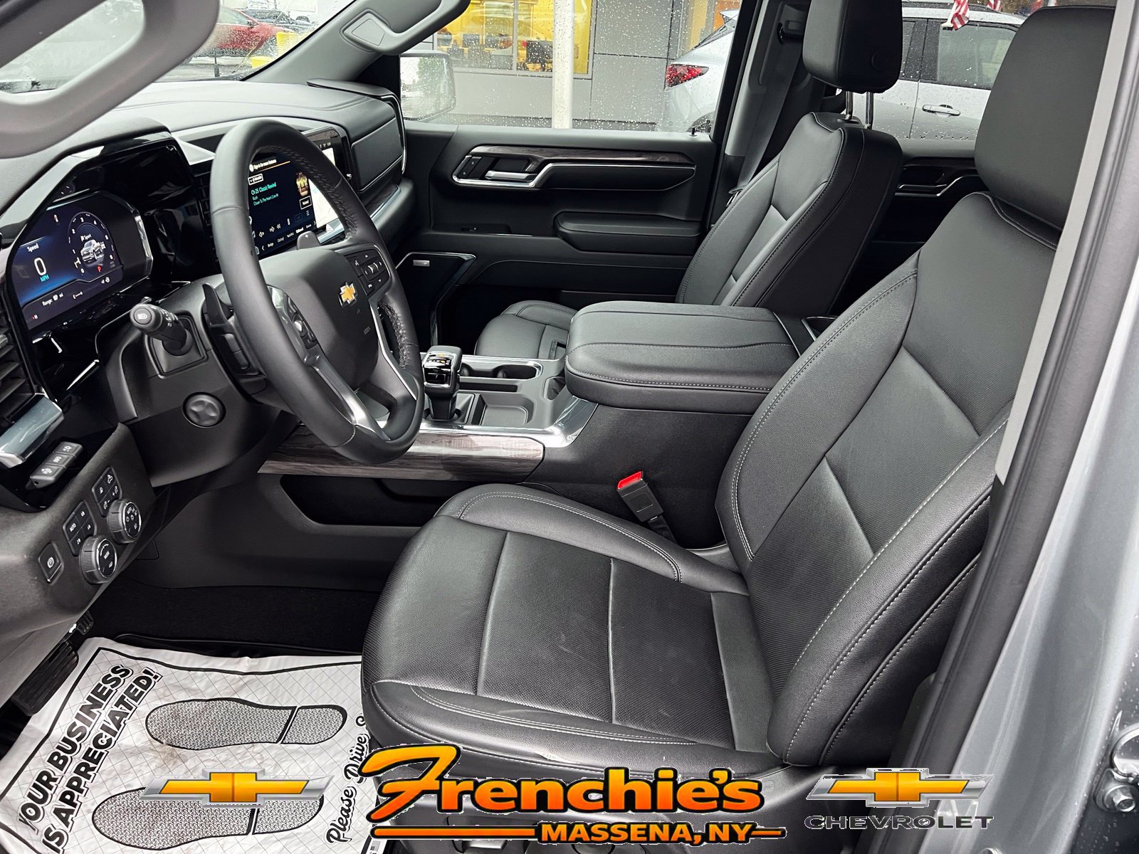Used 2024 Chevrolet Silverado 1500 LTZ w/ LTZ Premium Package AWD/4WD image 13