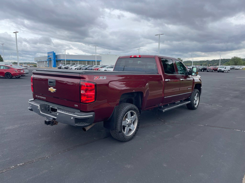 Used 2017 Chevrolet Silverado 2500 LTZ w/ LTZ Plus Package AWD/4WD image 5