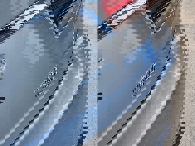 Used 2021 Lexus LS 500 w/ Accessory Package (Z2) image 12