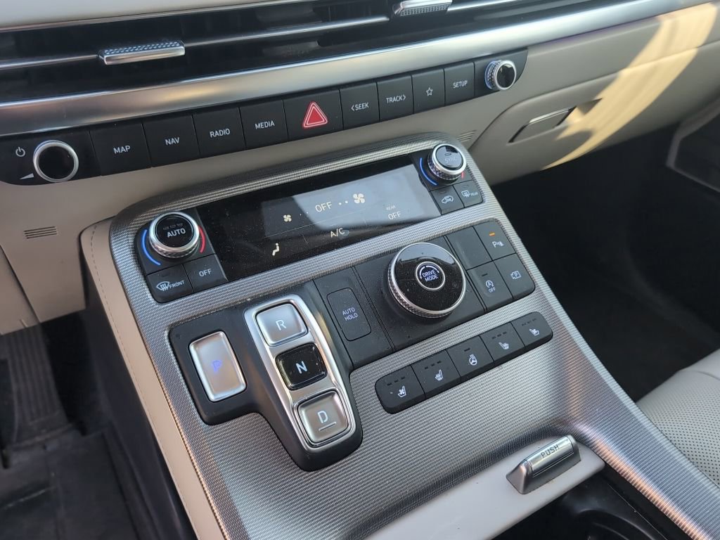 Used 2024 Hyundai Palisade Calligraphy image 29