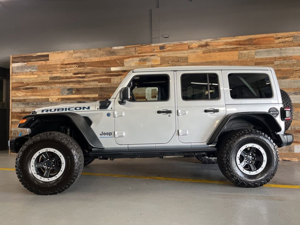 Used 2024 Jeep Wrangler Unlimited Rubicon 4xe w/ Capability Package AWD/4WD image 22
