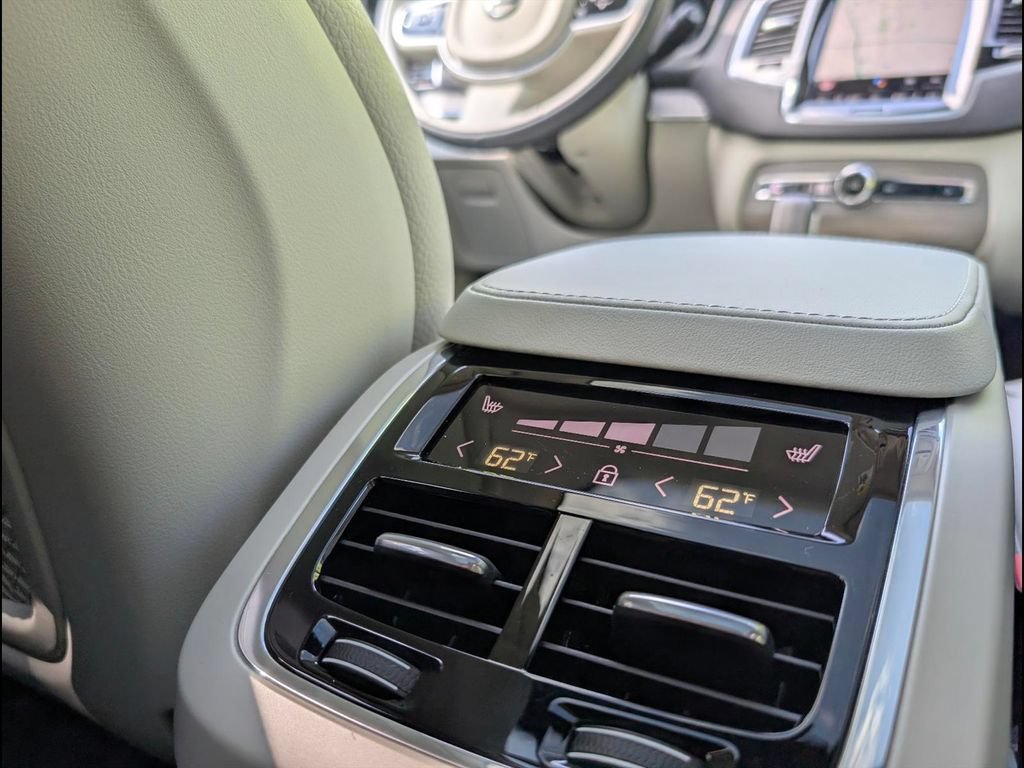 Certified 2025 Volvo XC90 T8 Plus w/ Protection Package Premier AWD/4WD image 16