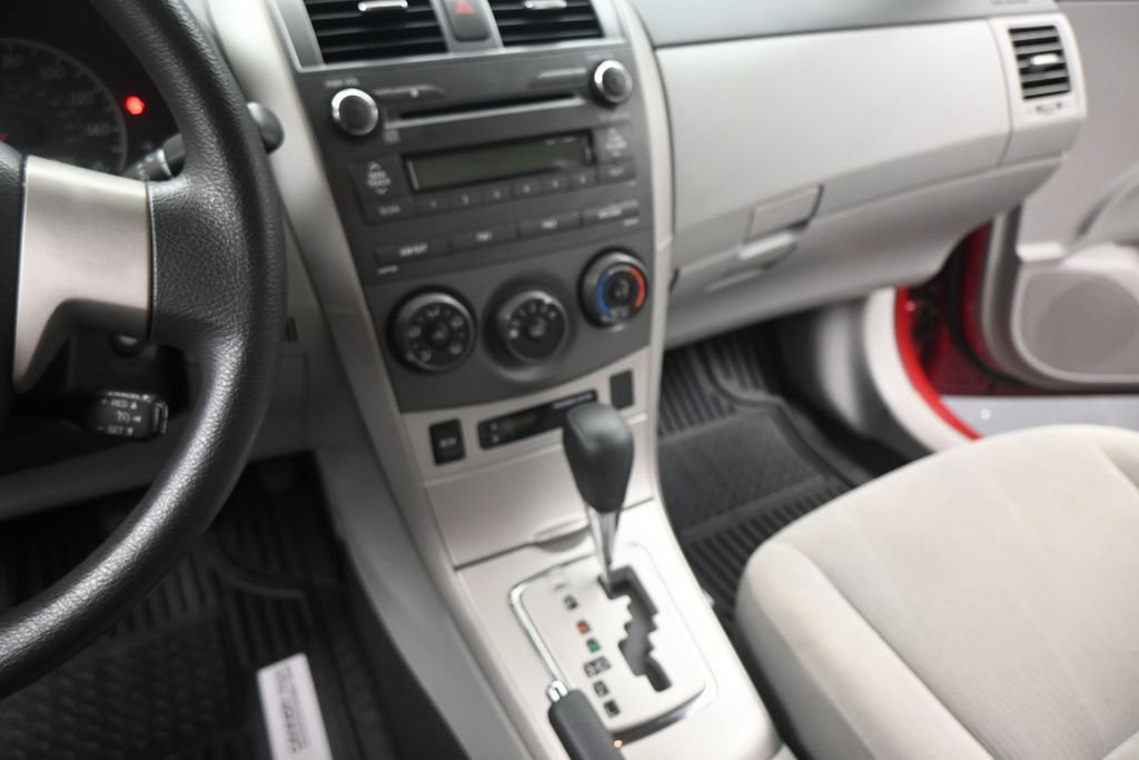 Used 2011 Toyota Corolla LE FWD image 12