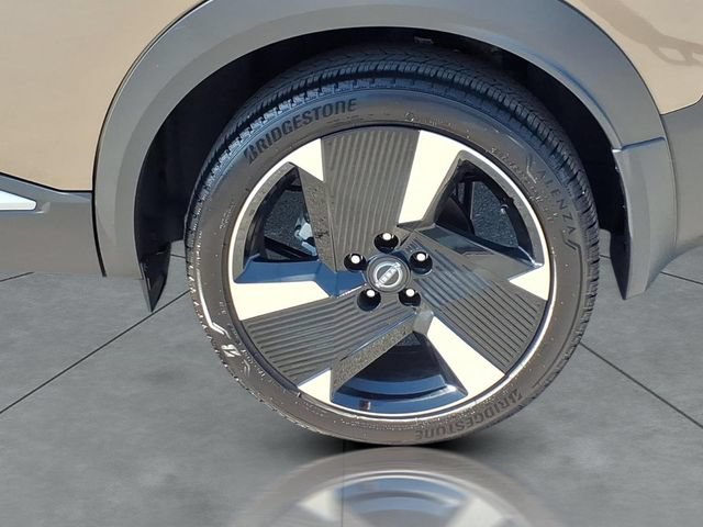 Certified 2026 Nissan Kicks SR w/ Cold Weather Package AWD/4WD image 5