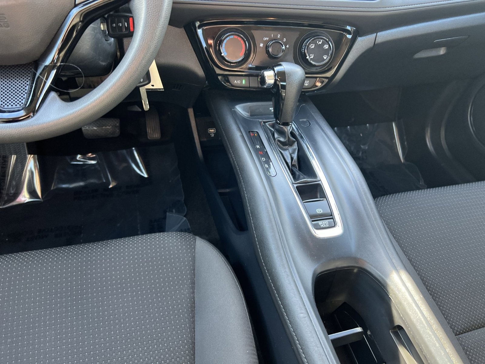Used 2022 Honda HR-V LX image 21