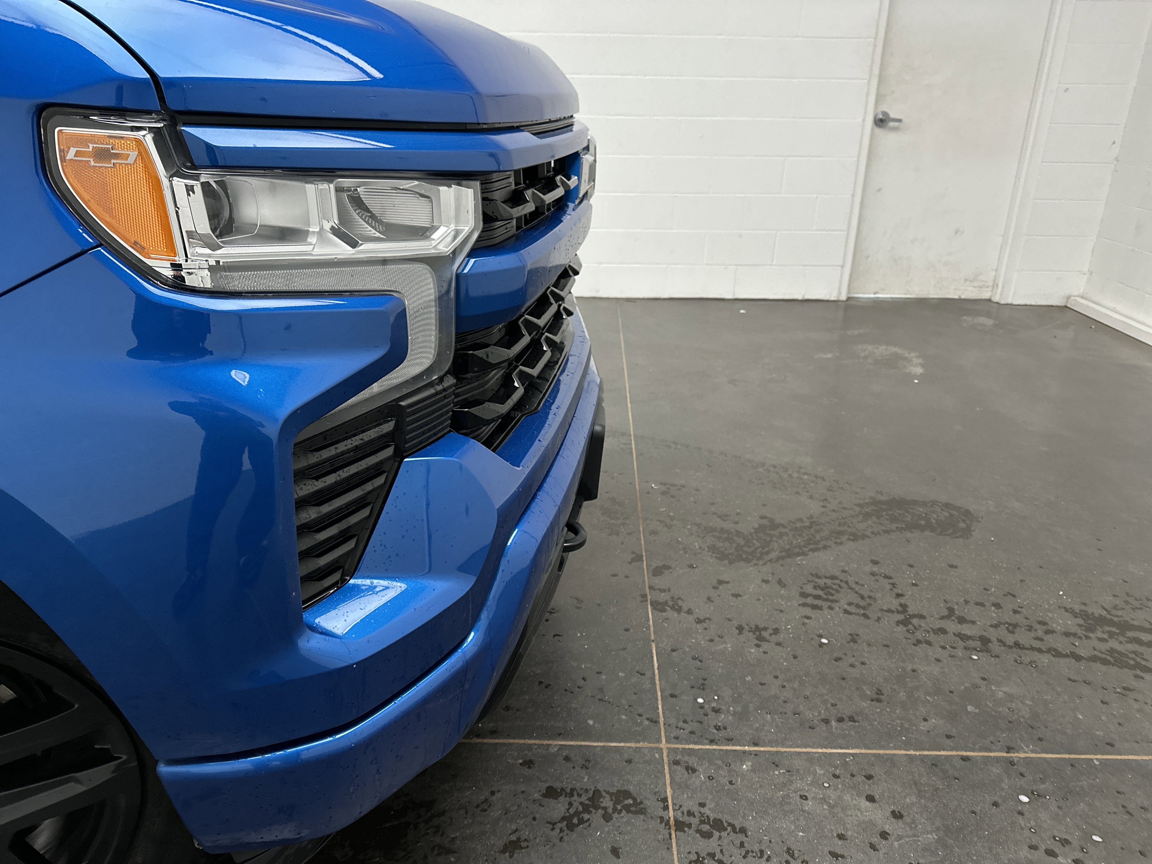 Used 2024 Chevrolet Silverado 1500 RST w/ Z71 Off-Road Package image 2