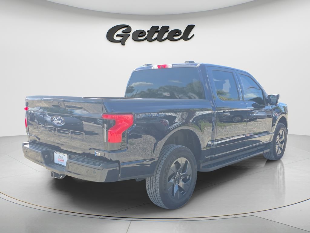 Used 2025 Ford F150 Lightning Flash image 4