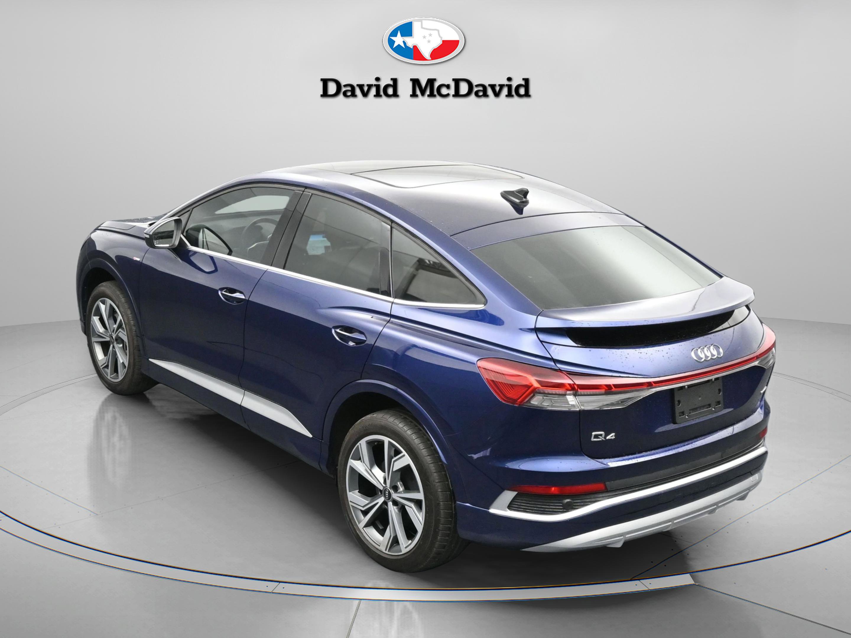 Used 2024 Audi Q4 e-tron Premium Plus w/ Premium Plus image 23