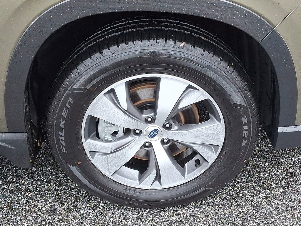 Certified 2025 Subaru Ascent Premium image 9