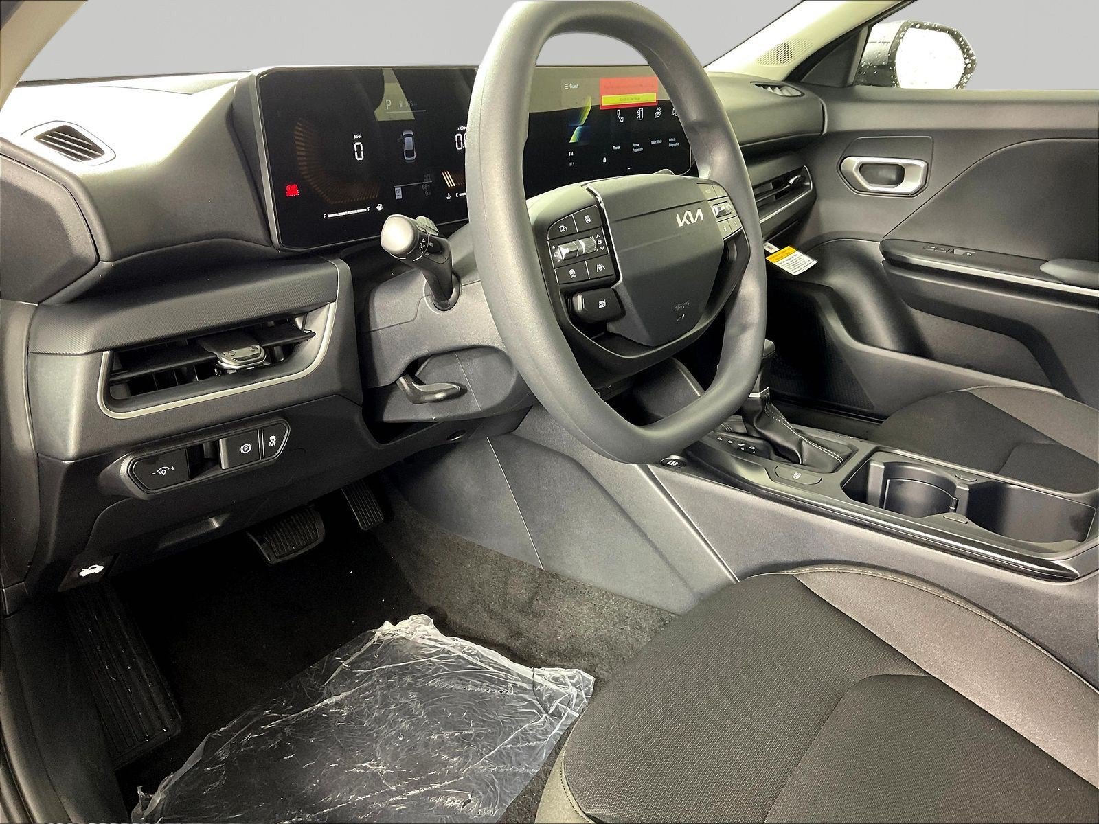 New 2026 Kia K4 FWD image 15