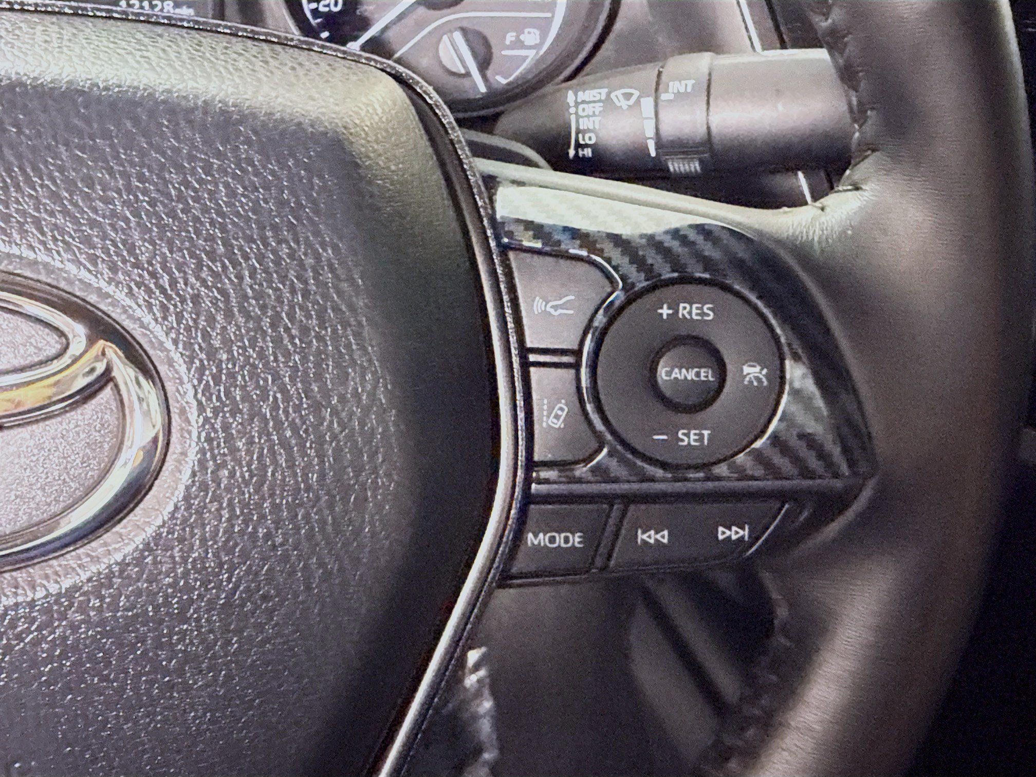 Used 2022 Toyota Camry SE w/ Convenience Package FWD image 15